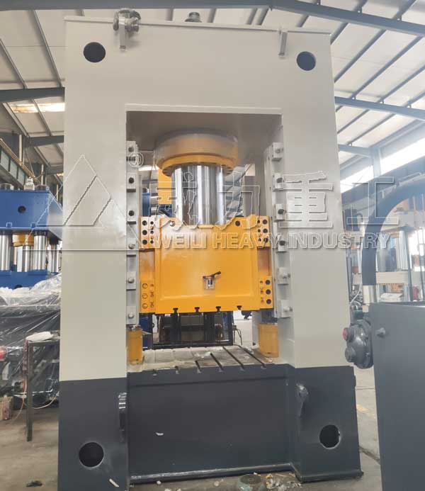 800噸液壓機(jī)_800噸框架式液壓機(jī)_800T熱鍛液壓機(jī)