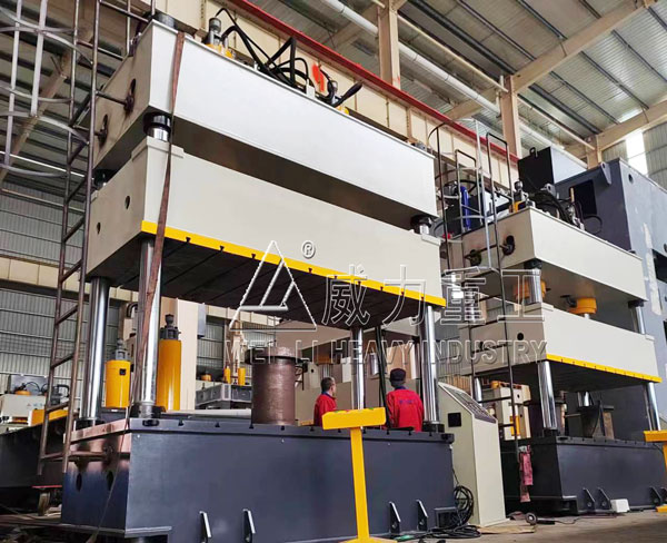 200噸四柱液壓機廠家現(xiàn)貨