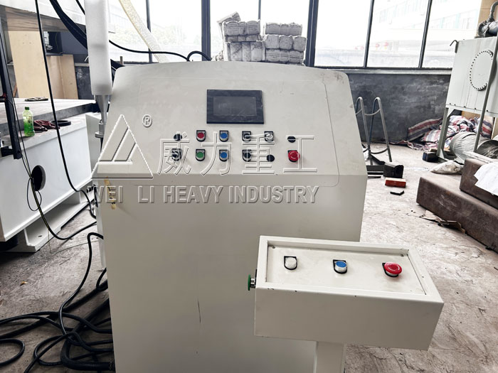 400噸四柱液壓機(jī)(移動(dòng)工作臺(tái))電氣控制柜