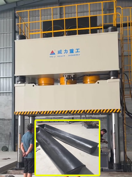 1500噸玻璃鋼制品模壓液壓機(豬食槽、排水溝)